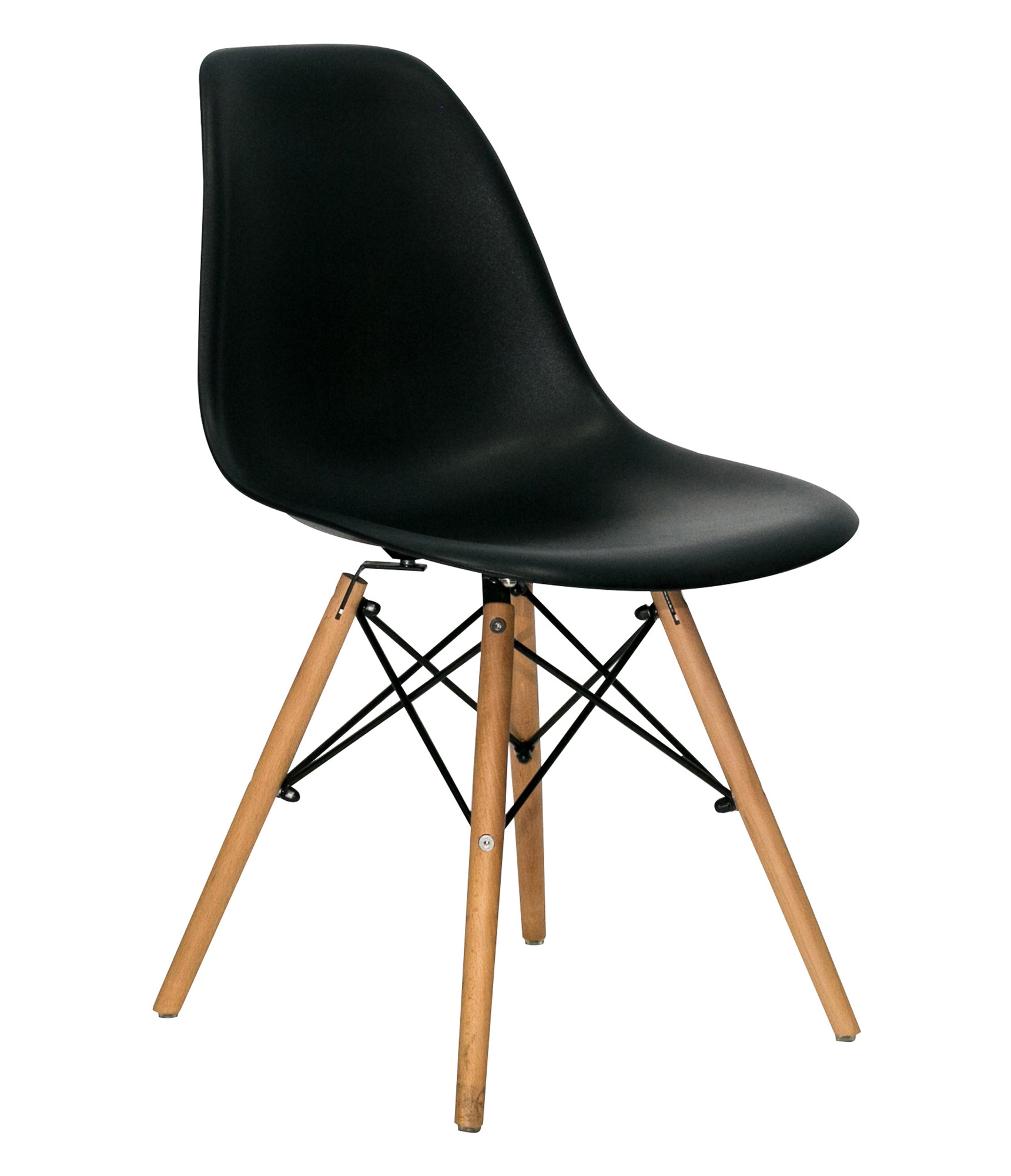 Стул-кресло Eames DSW черный, ножки дерево
